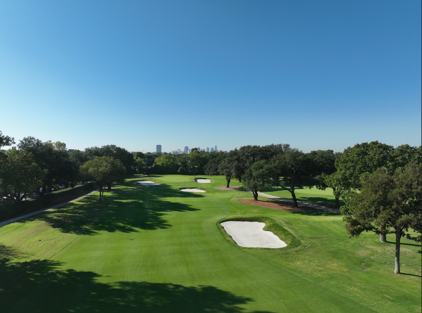 Stadium Zoysia golf fairway and bunker