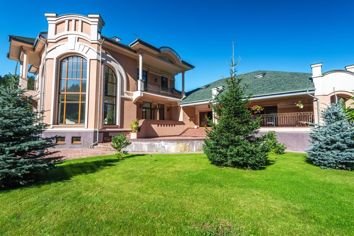 Residential lawn